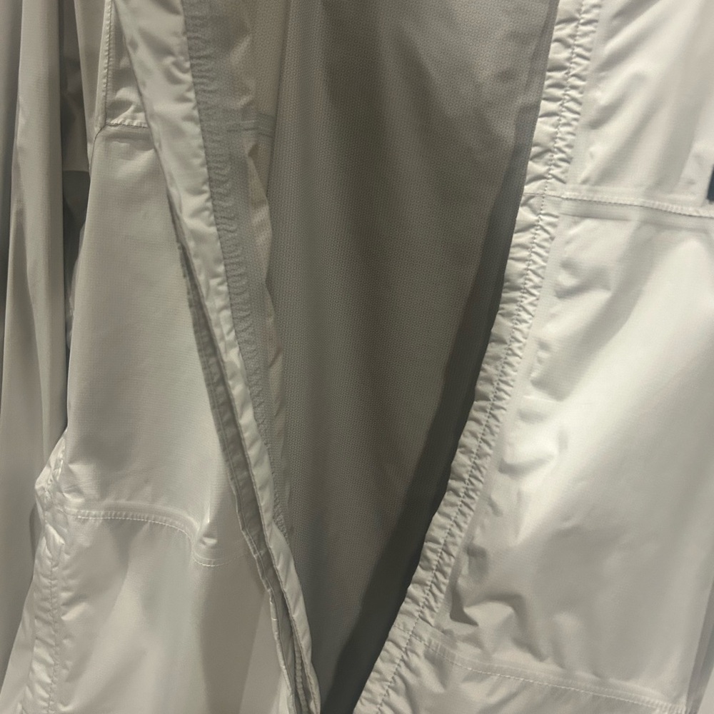 Patagonia Torrentshell Jacket - image 2